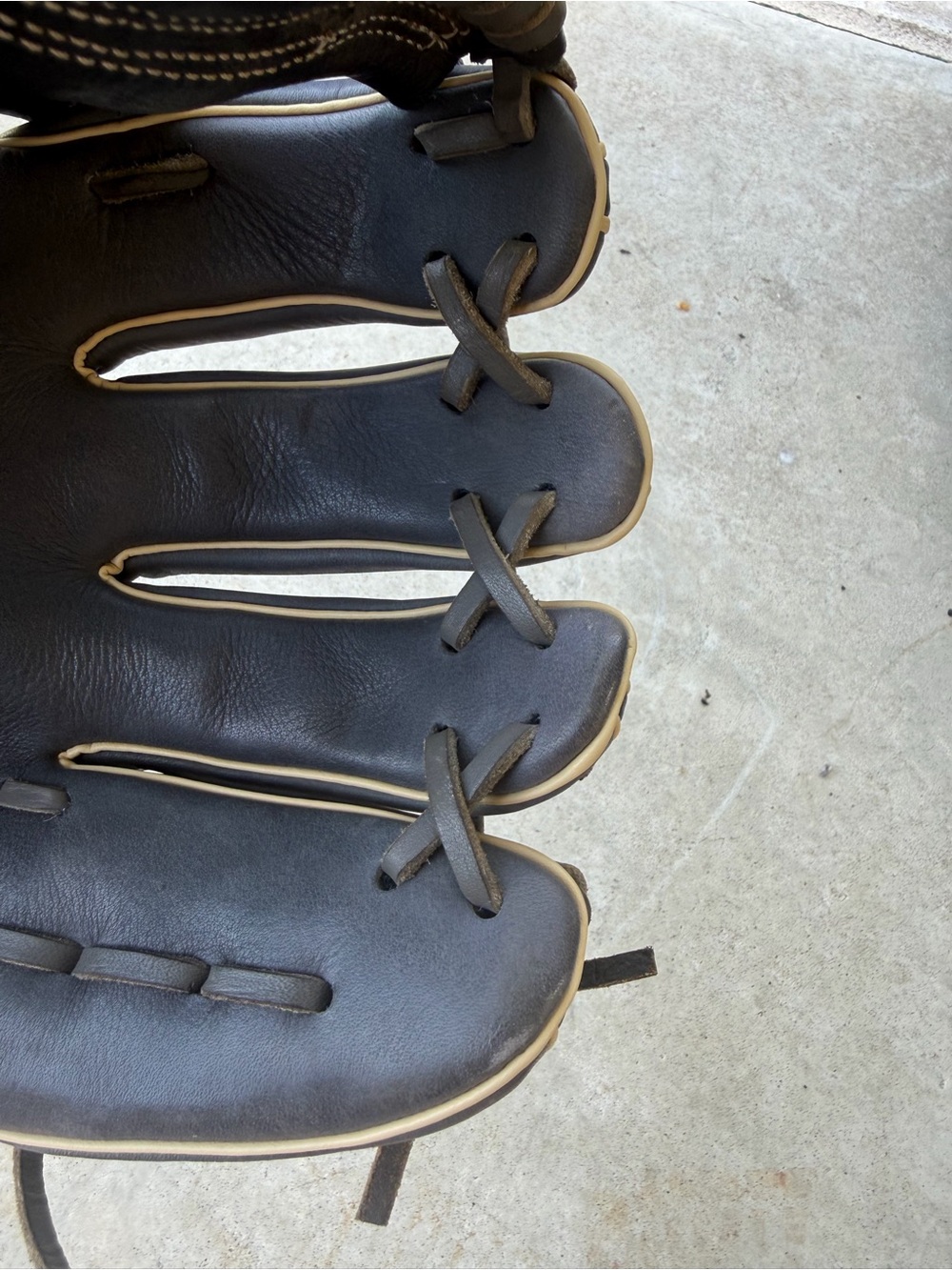 Wilson A1000 11.5" Baseball Glove - Picture 4 of 10